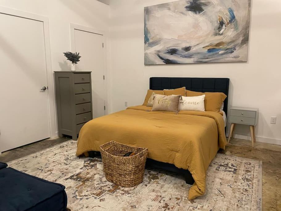 דירות Luxury Industrial-Style Loft In Downtown ממפיס מראה חיצוני תמונה