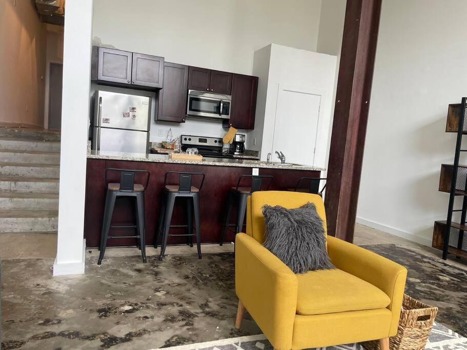 דירות Luxury Industrial-Style Loft In Downtown ממפיס מראה חיצוני תמונה